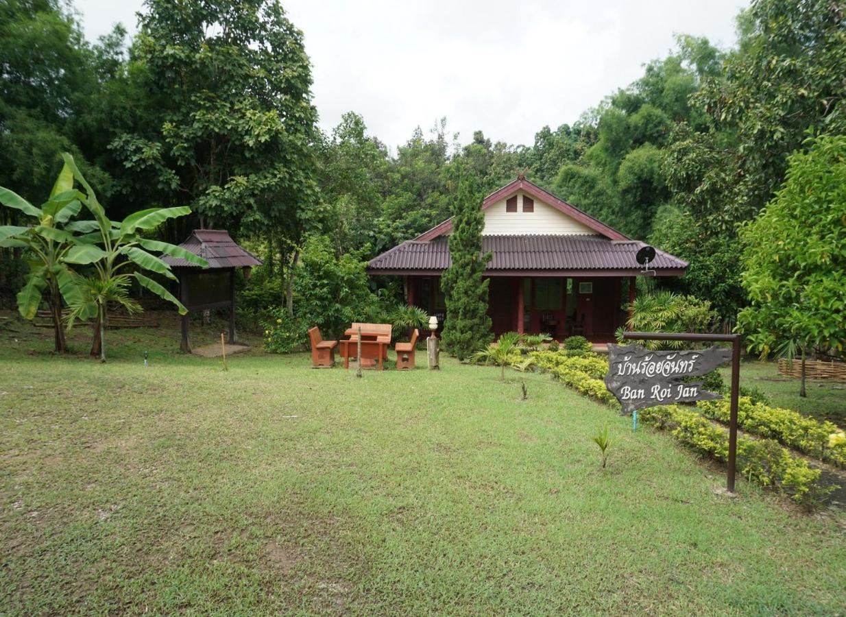 Ban Rai Tin Thai Ngarm Eco Lodge Mae Rim Esterno foto